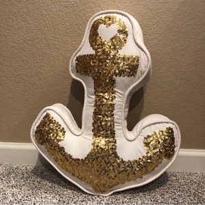 ⚓️Pottery Barn Teen Emily & Meritt Gold Anchor Pillow